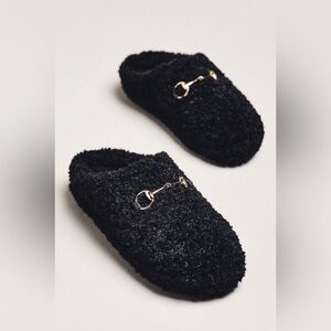 New Maeve x Anthropologie Black Sherpa Fleece Bit Scuff Slippers Shoes L 10/11